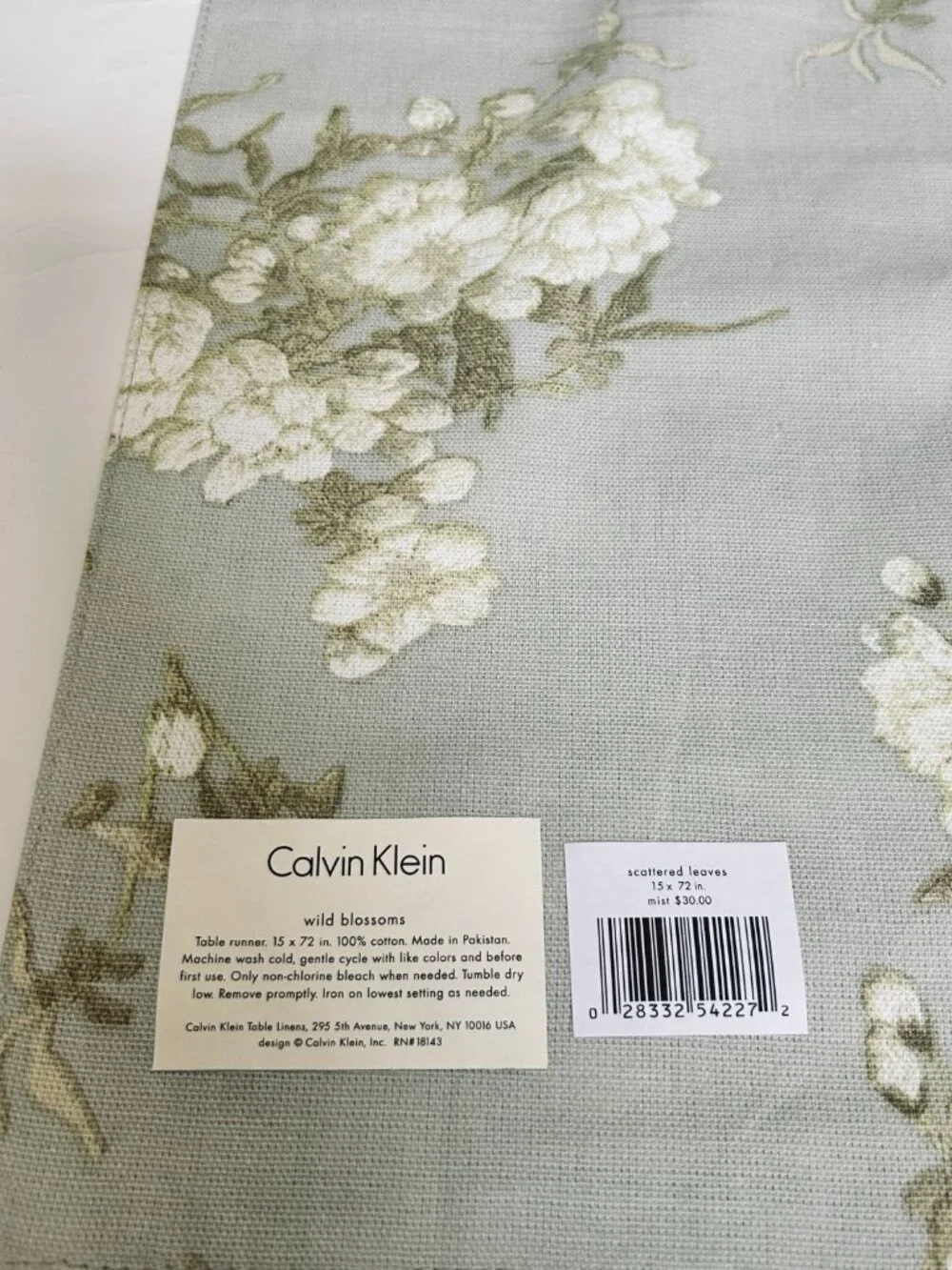 Calvin Klein Wild Blossom table runner sage green 100% cotton 15